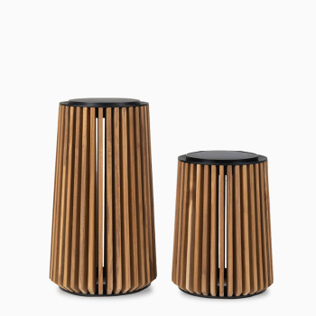  Vincent Sheppard Maya lamps in untreated teak with black tops, featuring a slatted wood design.