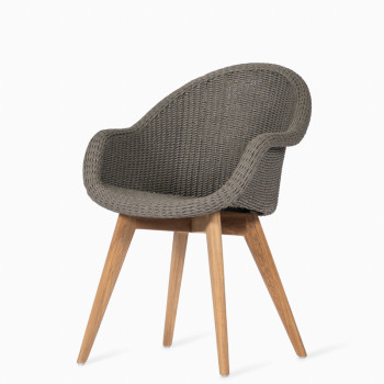 Vincent Sheppard Remi dining chair with a fossil grey woven seat and oak base.